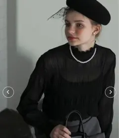 マジョリカプリーツシャーリング ハイネックシアープルオーバー　ブラック