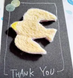 刺繍ブローチ　ハンドメイド　アクセサリー　鳥　北欧　雑貨　ヘアゴム