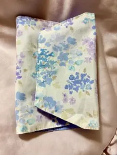 未使用　ローラアシュレイ　文庫本　日記帳　手帳カバー