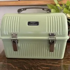 Item thumbnail for item 4fa7cd4b-3478-43f2-8144-34ef32a0458b