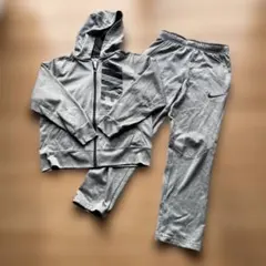 NIKE DRI-FIT グレー ジャージ上下セット（150〜160）