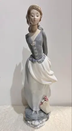 【難あり】リヤドロ LLADRO フィギュリン 陶器人形 置物 訳ありのサムネイル