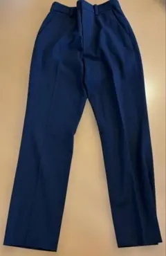 ユニクロ　テッパードパンツ　XSサイズ