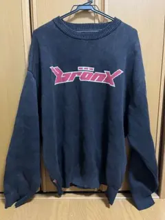 KOOKYN ブラック トレーナー グラフィックロゴのサムネイル