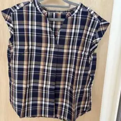 ノースリーブチェック柄シャツ
