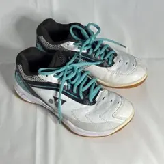 バドミントンシューズ　ヨネックス　パワークッション65ワイド　23.0cm