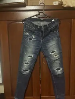 AZULダメージスキニー