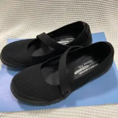 SKECHERS　スニーカー　スケッチャーズ 　メモリーフォーム　オールブラックのサムネイル