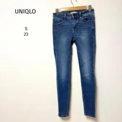 UNIQLOユニクロ　スキニーパンツ　デニムパンツ　S23 カジュアルパンツ