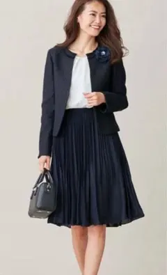 【新品】組曲　クミキョク　プリーツスカート　ネイビー　L