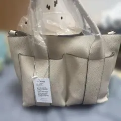 アイボリー レザー ショルダーバッグ 中型