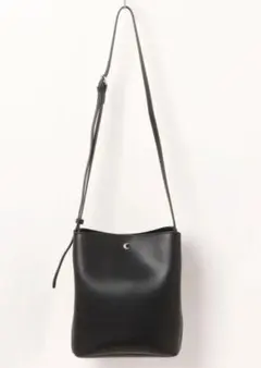 美品 レガートラルゴ かるいかばん ショルダーバッグ 縦型 ブラック