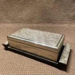 セール（25日まで）純銀 オーストリア帝国紋章 箱 双頭の鷲 - メルカリ