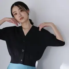 NATURAL BEAUTY BASIC コンパクトカーディガン ブラック　春夏のサムネイル