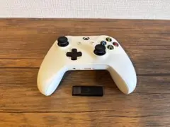 ホワイト Xbox One ワイヤレスコントローラー USBアダプター付き