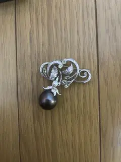黒蝶真珠ブローチ
