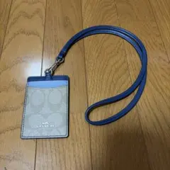 美品　COACH コーチ パスケース 定期入れ ストラップ付