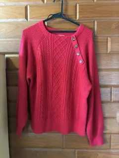 【ESSEME】ボタン付き 赤ニット