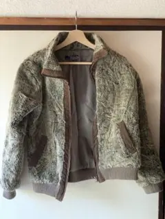 オリーブグリーン ファージャケット