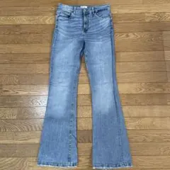 ZARA フレアデニムパンツ ブルーのサムネイル
