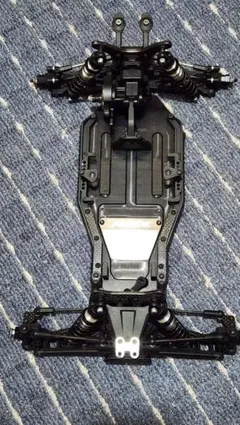 XRAY XB2 2022carpet 2023シャーシ スペアOPパーツ多数付のサムネイル