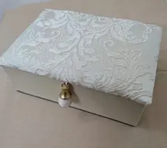 Item thumbnail for item 1b8330ba-28ef-46d4-bf84-645136169bc0