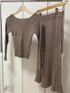 【新品】SNIDEL カットソー&タイトスカート　セットアップ