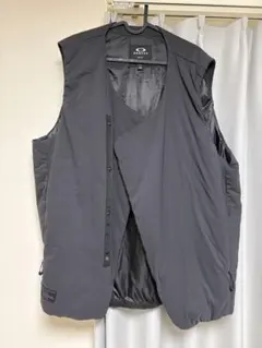 オークリー ダウンベスト