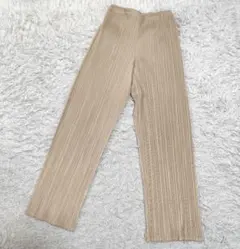 PLEATS PLEASE イッセイミヤケ パンツ ベージュ - メルカリ