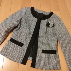 ツイード ノーカラージャケット コサージュ付き　ベルーナのサムネイル