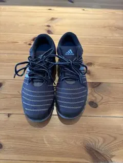 adidas ネイビー ランニングシューズ