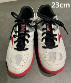 大特価！未使用 Mizuno スニーカーWave Shot 　23センチ