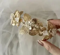 ♡蝶々と小花のカチューシャ♡ティアラ♡成人式 卒業式 結婚式 髪飾り
