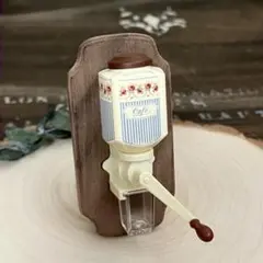 ミニチュア　キッチン雑貨　コーヒーミル　壁掛け　ブルーストライプ　ドールハウス