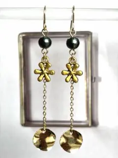 コットンパールとゴールド花ピアスイヤリング　432