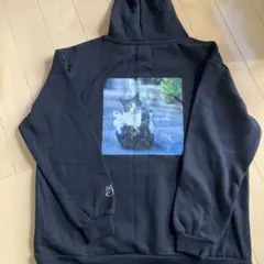 猫プリント フード付きパーカー 黒　沖昌之