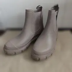 ピンクベージュ ゴム製 ショートブーツ 厚底