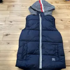 H &M 中綿ベストフード付き取り外し可