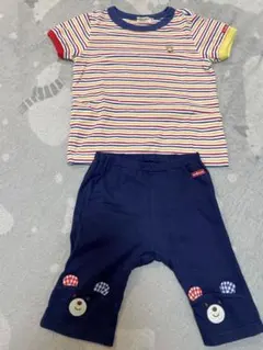 ストライプTシャツとパンツセット