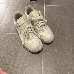 NIKE AIR FORCE 1 ホワイト×ライトグリーン