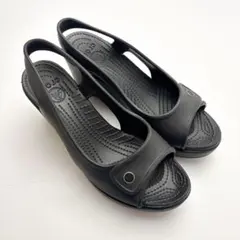 crocs クロックス【美品】サイプラス ブラック ヒール サンダル W9