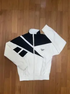 Reebok リーボック ナイロンジャケット ホワイト