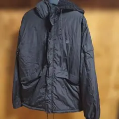 VOLCOM ダウンジャケット　ブラックのサムネイル