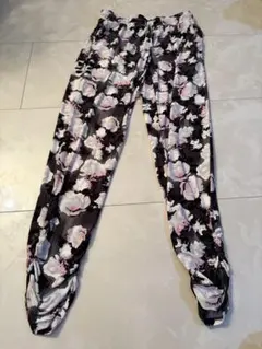 フィットネスパンツ　INCinternational