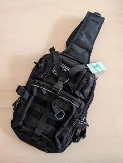 【新品タグ付】タクティカルバッグ ボディバッグ ワンショルダー ミリタリー黒
