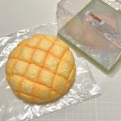 【中古品】 iBLOOM メロンパン スクイーズ