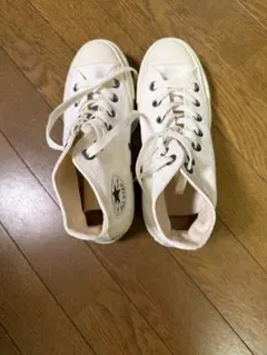 ホワイト ハイカット スニーカー　converse