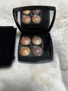 CHANEL アイシャドウパレット