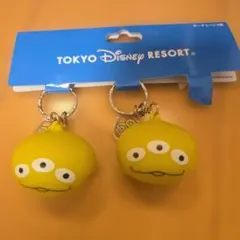ディズニーリゾート　リトルグリーンマン　キーチェーン2個のサムネイル