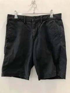 J899 GAP 黒 ショートパンツ